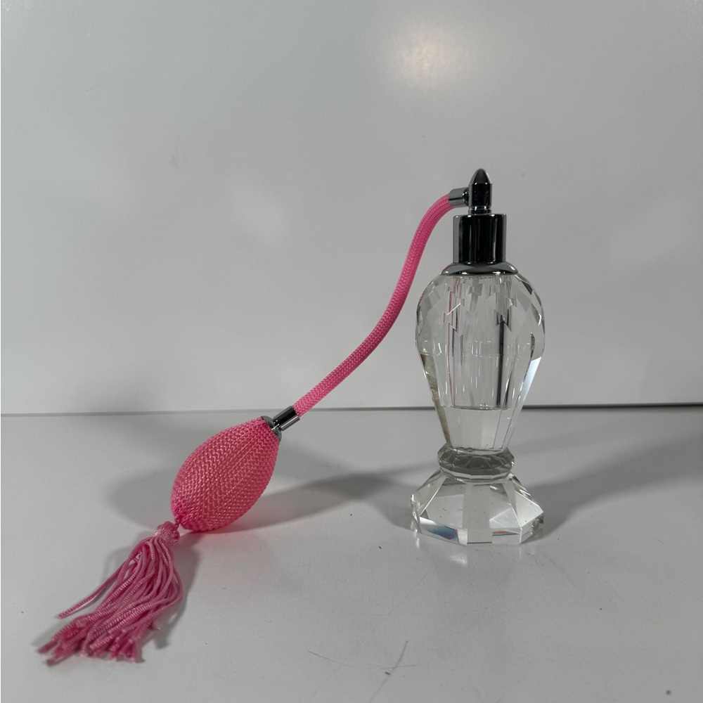 Elegant Crystal Perfume Atomizer with Pink Bulb